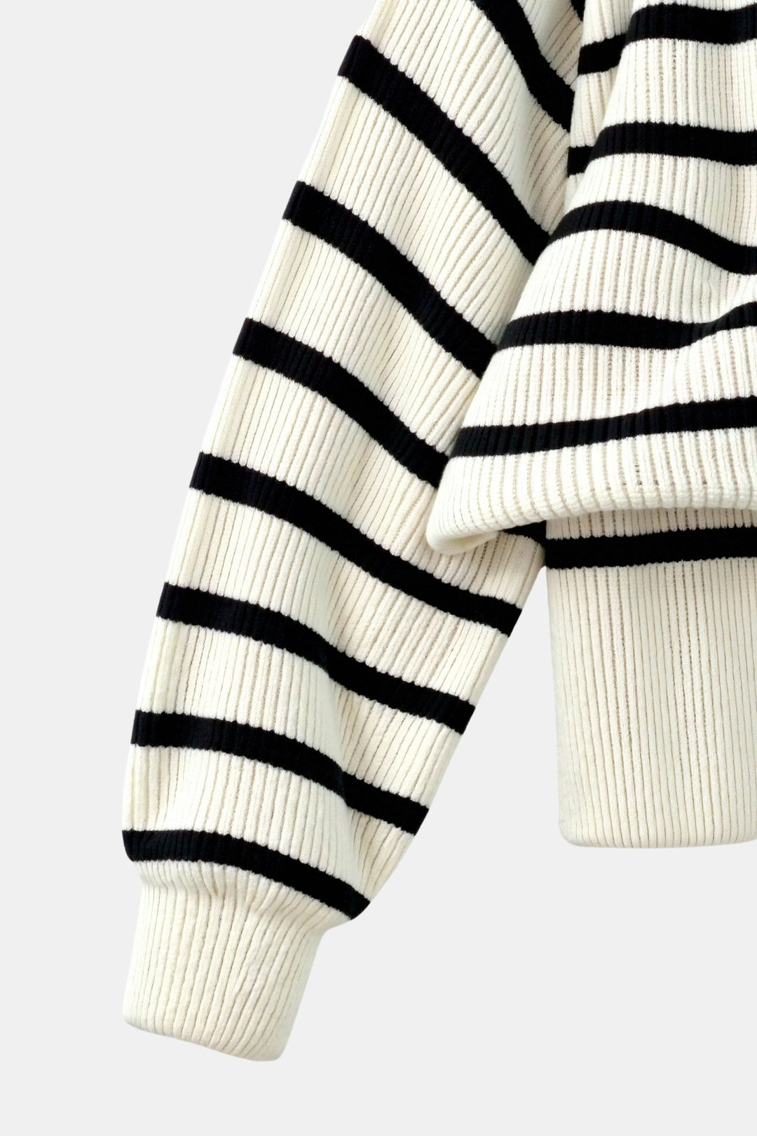 Elegant Heavy Striped Pattern Quarter Zip Collared Sweater